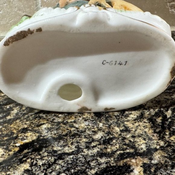 Vintage 1950's Napcoware Porcelain Woman Figurine C-6141 - Picture 5 of 5